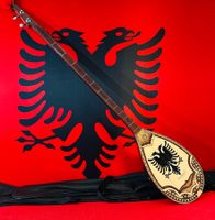 Albanisches Musikinstrument Qifteli