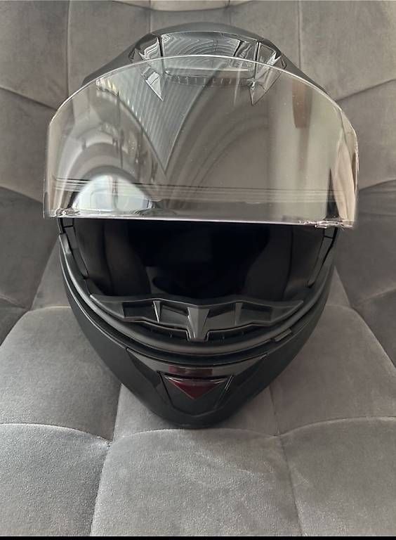 Casques & visières: Integralmotorradhelm schwarz matt Gr.M – D'occasion à Luzern par Chiara.9