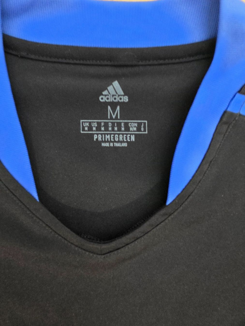 Real Madrid Canottiere & Pantaloni: REAL MADRID TRAINING TANK TOP – Usato da Lüchingen venduto da Jersey_Time 2