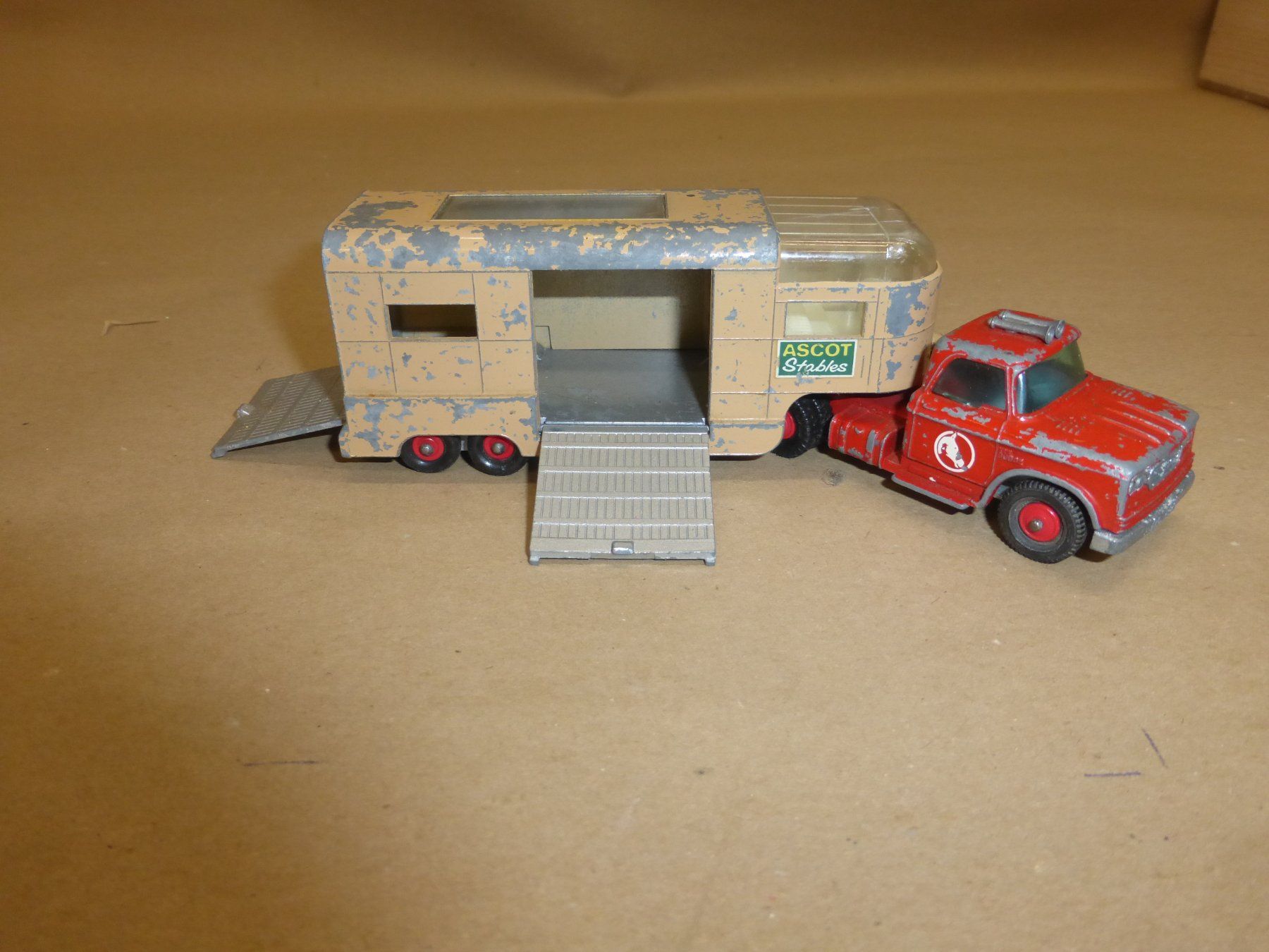 Matchbox Modellini d'auto: Matchbox King Size Dodge Tractor – Usato da Gempen venduto da Smokie72 1
