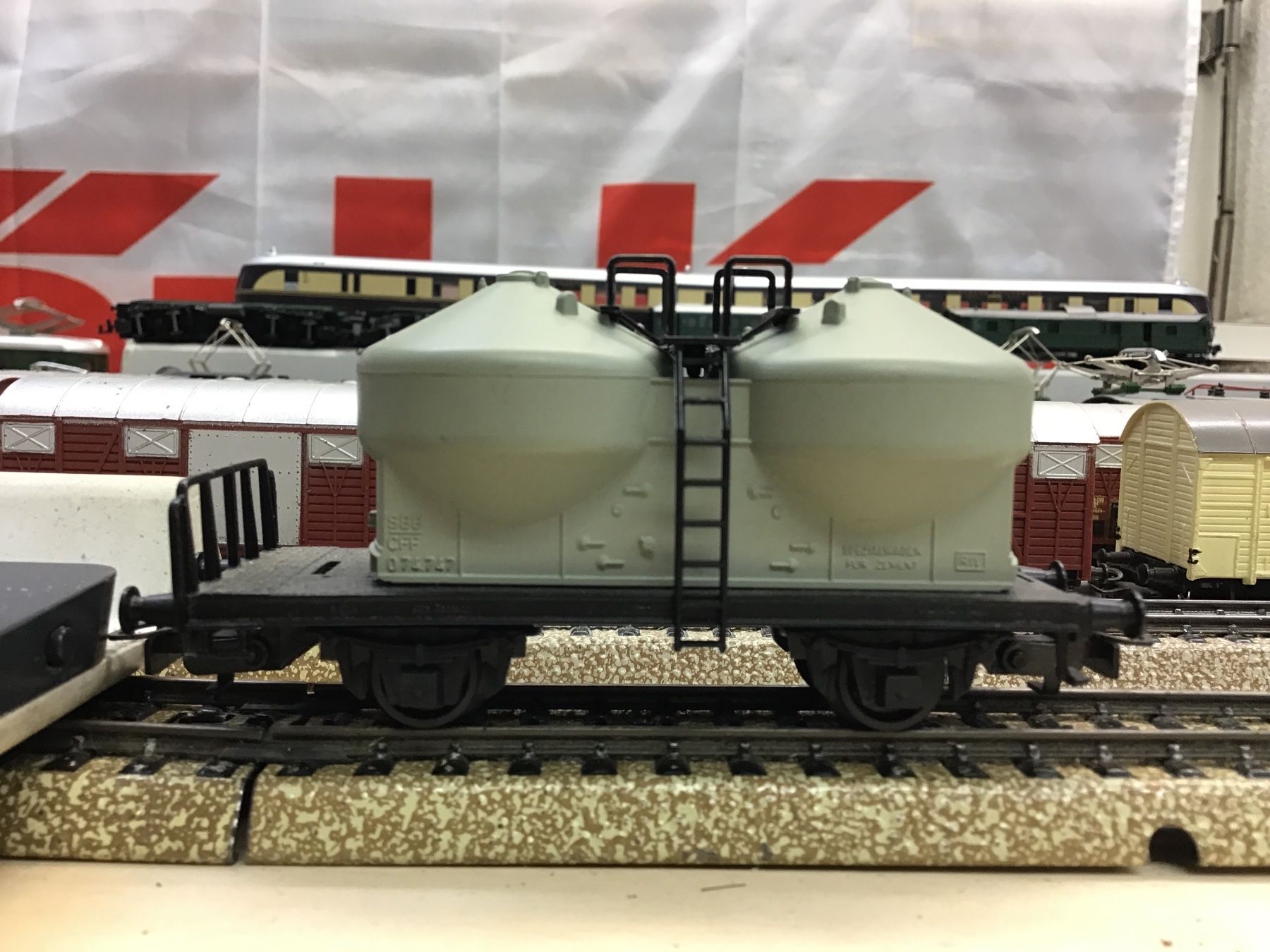 Kleinbahn Modellini di ferrovie: Kleinbahn Silowagen H0 – Usato da Männedorf venduto da Modellbau-wyss 1