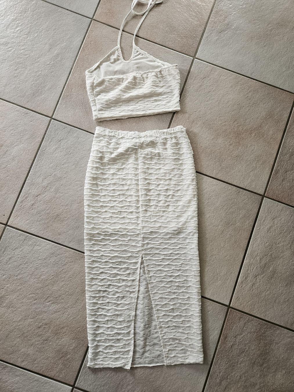 Shein Kleider: ensemble XS – Gebraucht aus Vétroz von sas_yln5 1