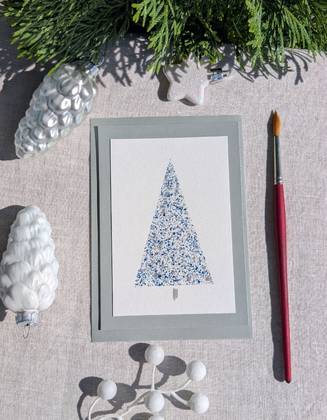 Cartoline: 2er Set Weihnachtskarten Handbemalt Tannenbaum Blau Silber – Nuovo e nell'imballaggio originale da Winterthur venduto da LaVieColor 1