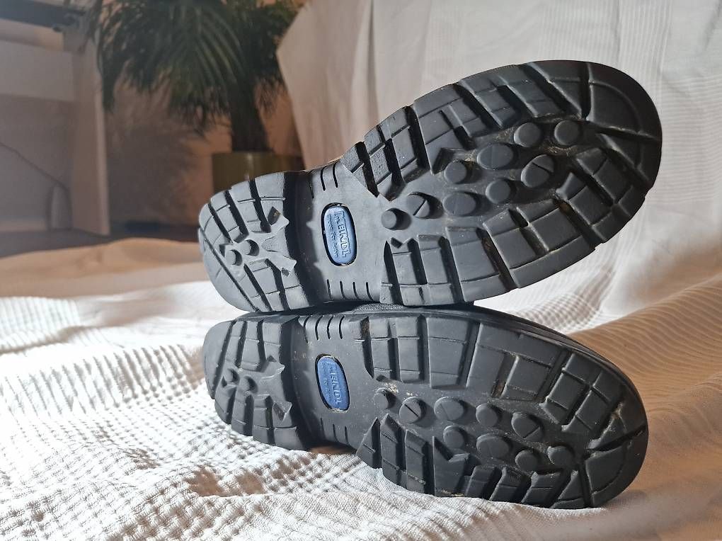 Scarpe da donna: Wanderschuhe Meindel Gr. 37 – Usato da Greifensee venduto da Timerons 4
