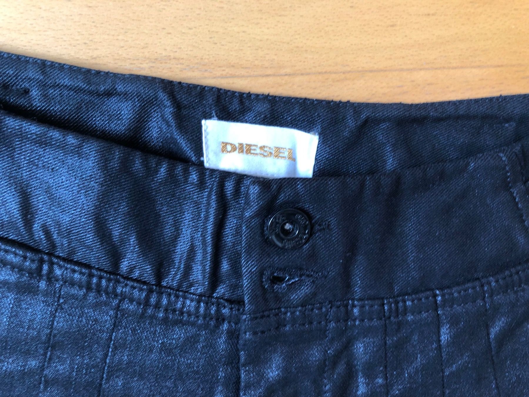 Diesel Hosen: DIESEL kurze Hose LP - CHF 180.- – Gebraucht aus Buchs-ZH von rivella55 2