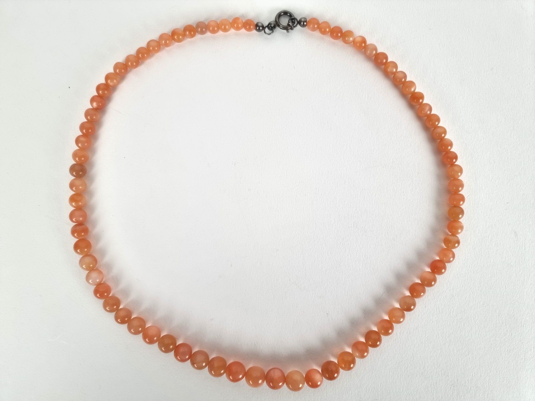 Catenine: Mondsteinkette orange – Usato da Urtenen-Schönbühl venduto da Restwert_Schoenbuehl