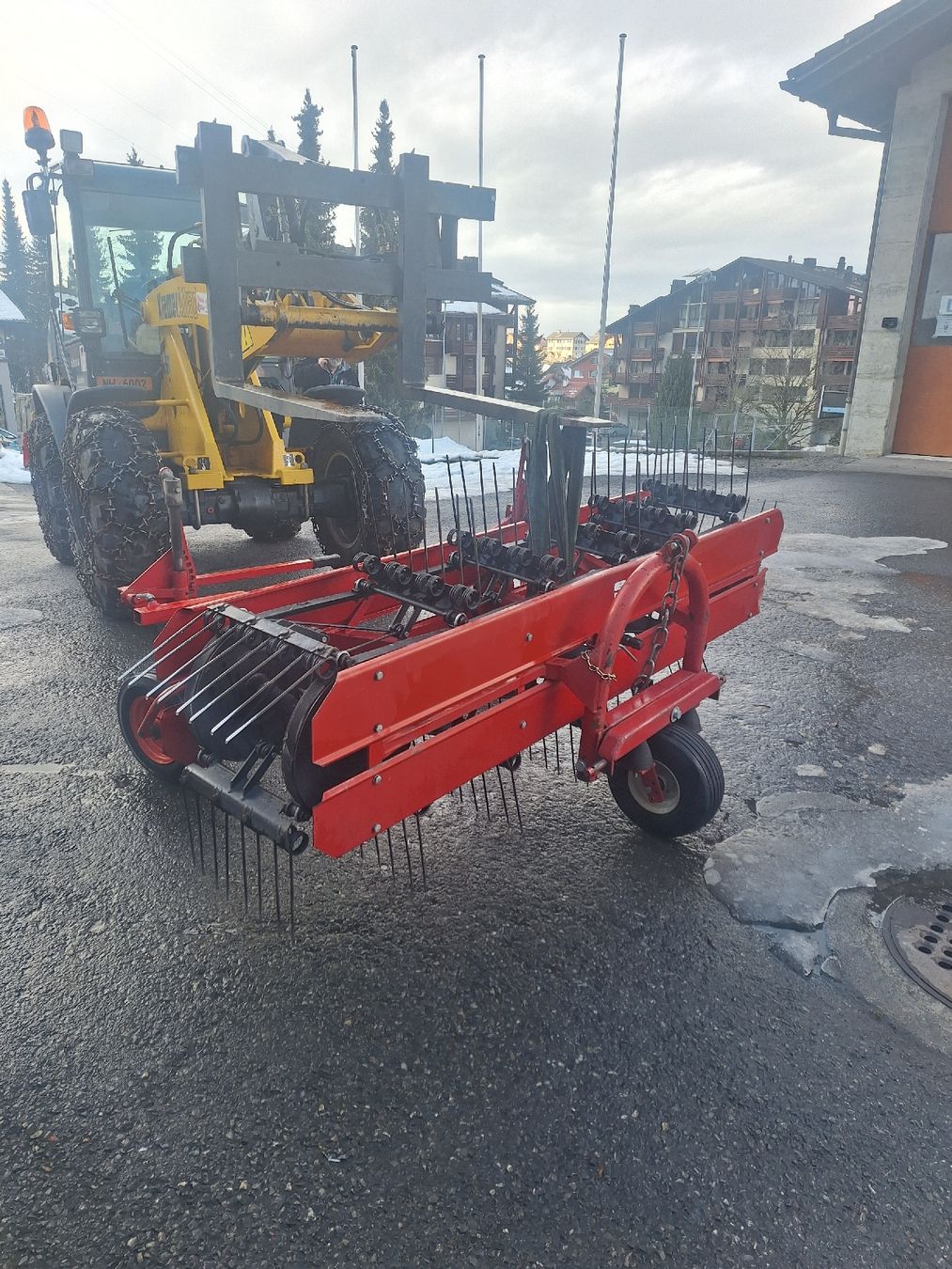 Tutte le macchine: Molon Bandrechen 230 – Usato da Emmetten venduto da EC240 3