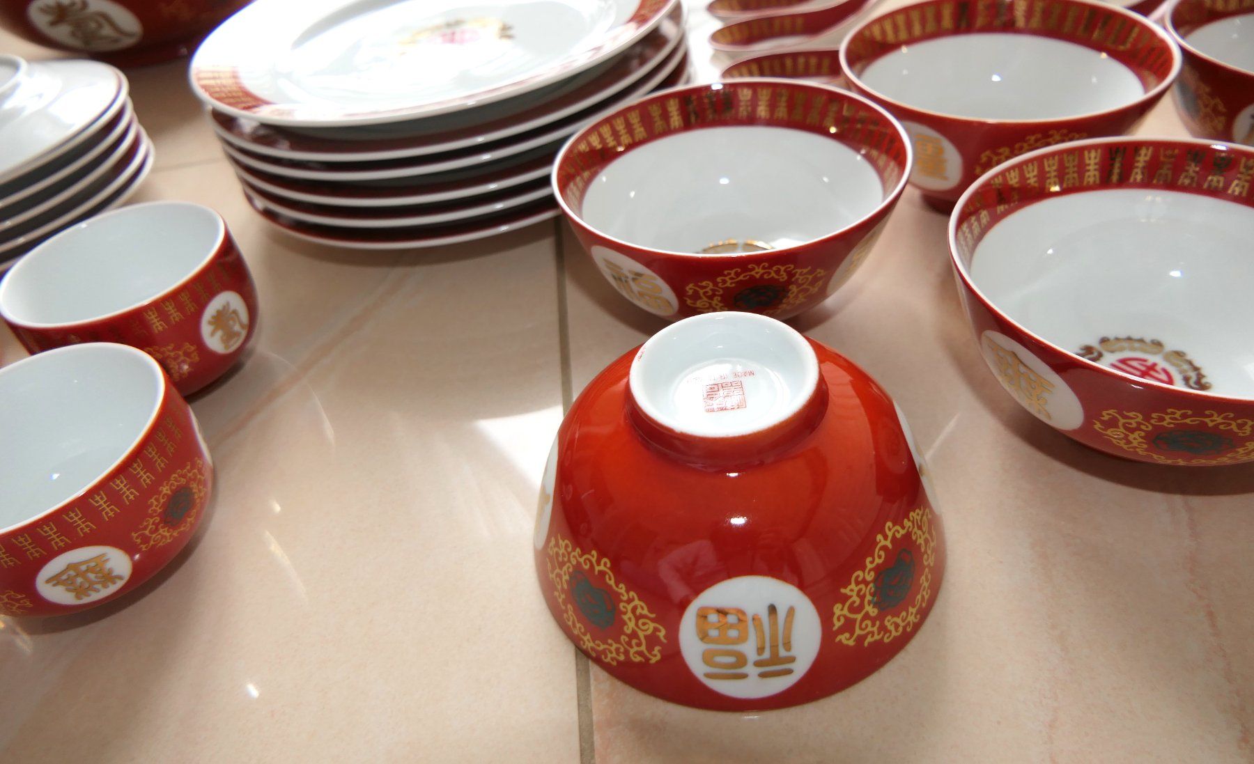 Set di piatti: Chinesisches Essservice – Usato da Zollikofen venduto da tessky 1