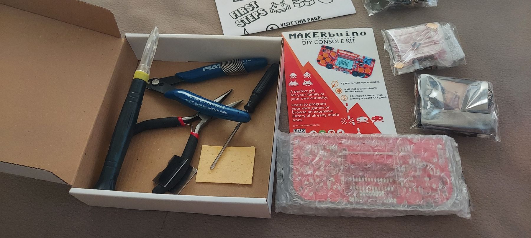 Console: Makerbuino DIY Game Console Kit neu und originalverpackt – Nuovo (secondo la descrizione) da Liestal venduto da swary007 2