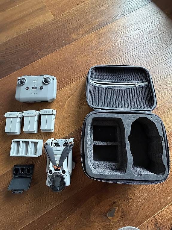 RC Kits de montage: DJI mini 4 pro – D'occasion à Künten par hoerlAIR