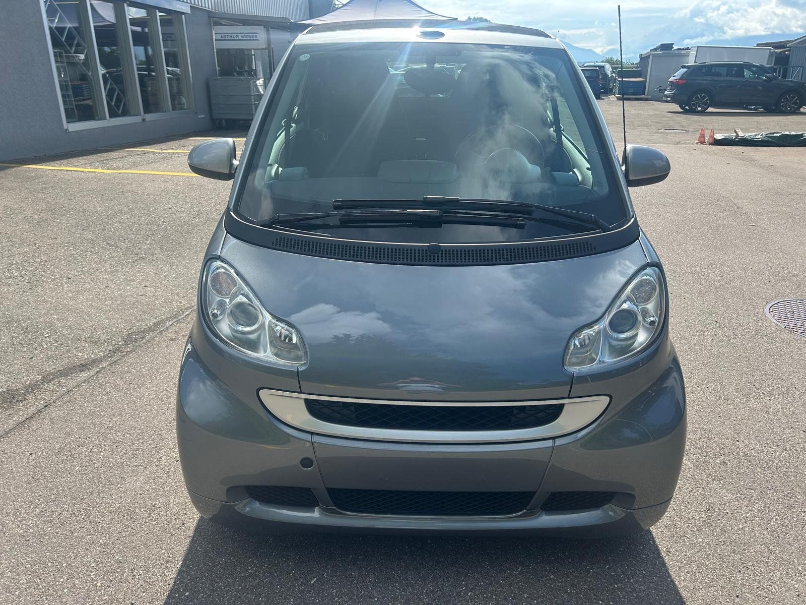 Smart Autos: Smart Cabrio – D'occasion à Hombrechtikon par LusoSmartch