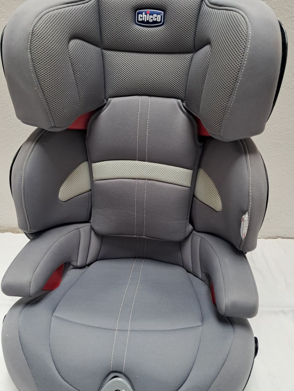Chicco Seggiolini per auto: Chaise enfant voiture – Usato da moutier venduto da Dupont50