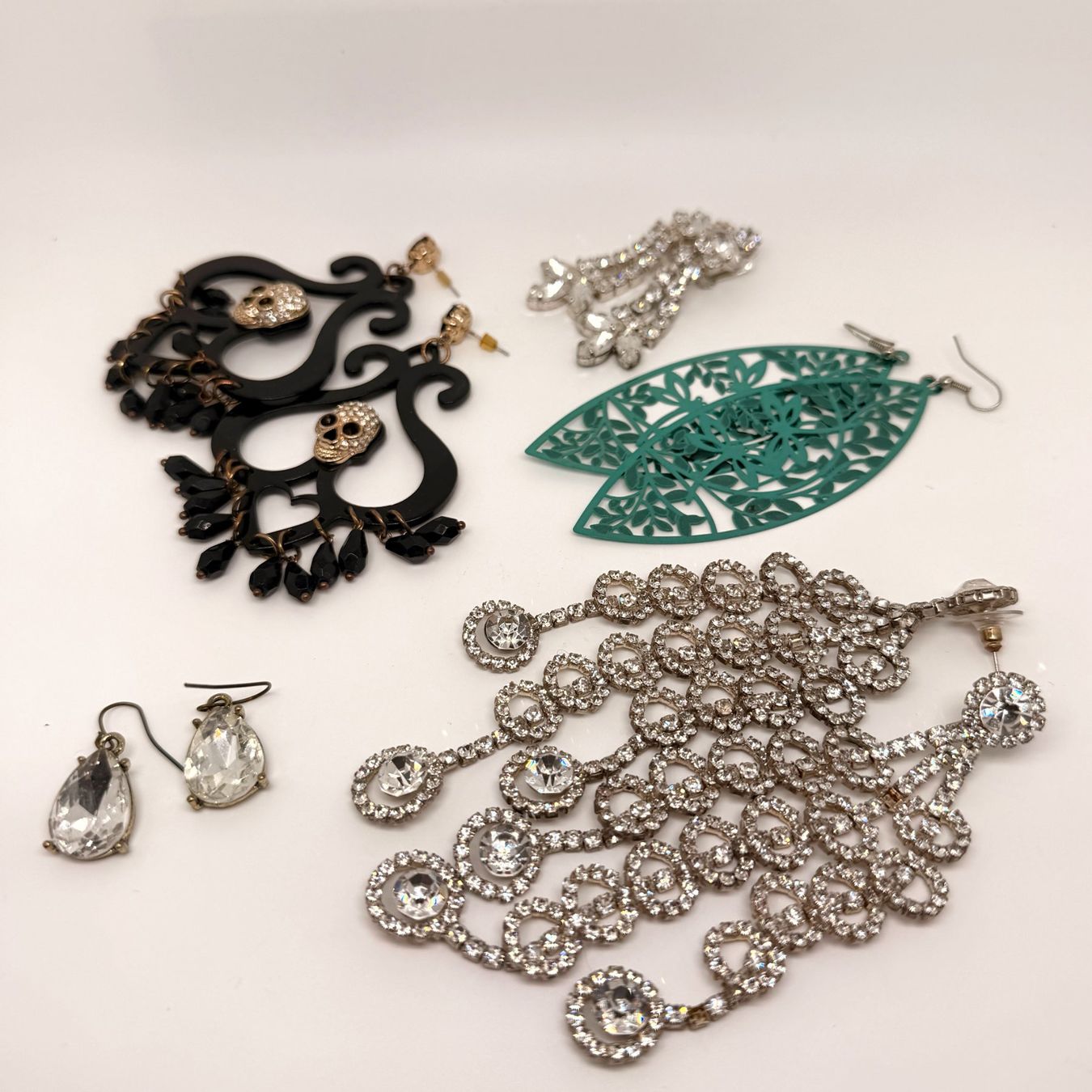 Autres bijoux: Ohrringe Set - 5 verschiedene Modelle – D'occasion à Ronco sopra Ascona par liz_dbg6 1