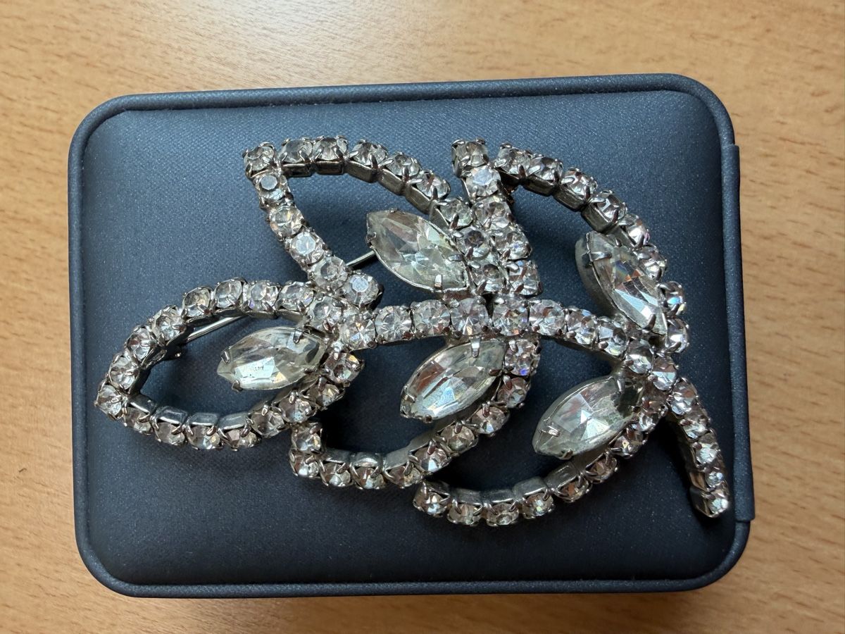Spille & Fermagli: Vintage Kristall Strass Blatt Brosche – Usato da Lamone venduto da LaCantinaMagica 8