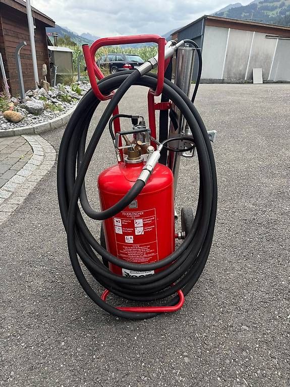 Estintori: IFEX Feuerlöscher – Usato da Wengi b. Frutigen venduto da Tomaeg0 2