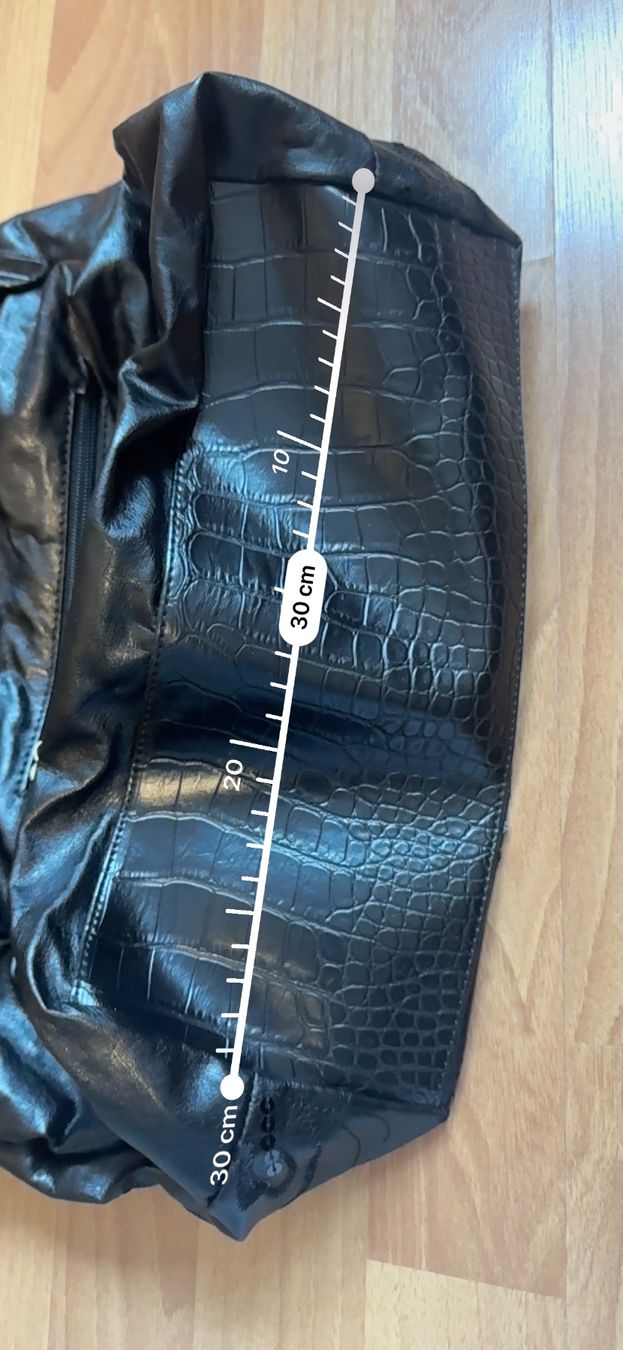 Sacs femmes: Sac à main noir en cuir véritable, parfait – D'occasion à Martigny par Mrtygn1 6
