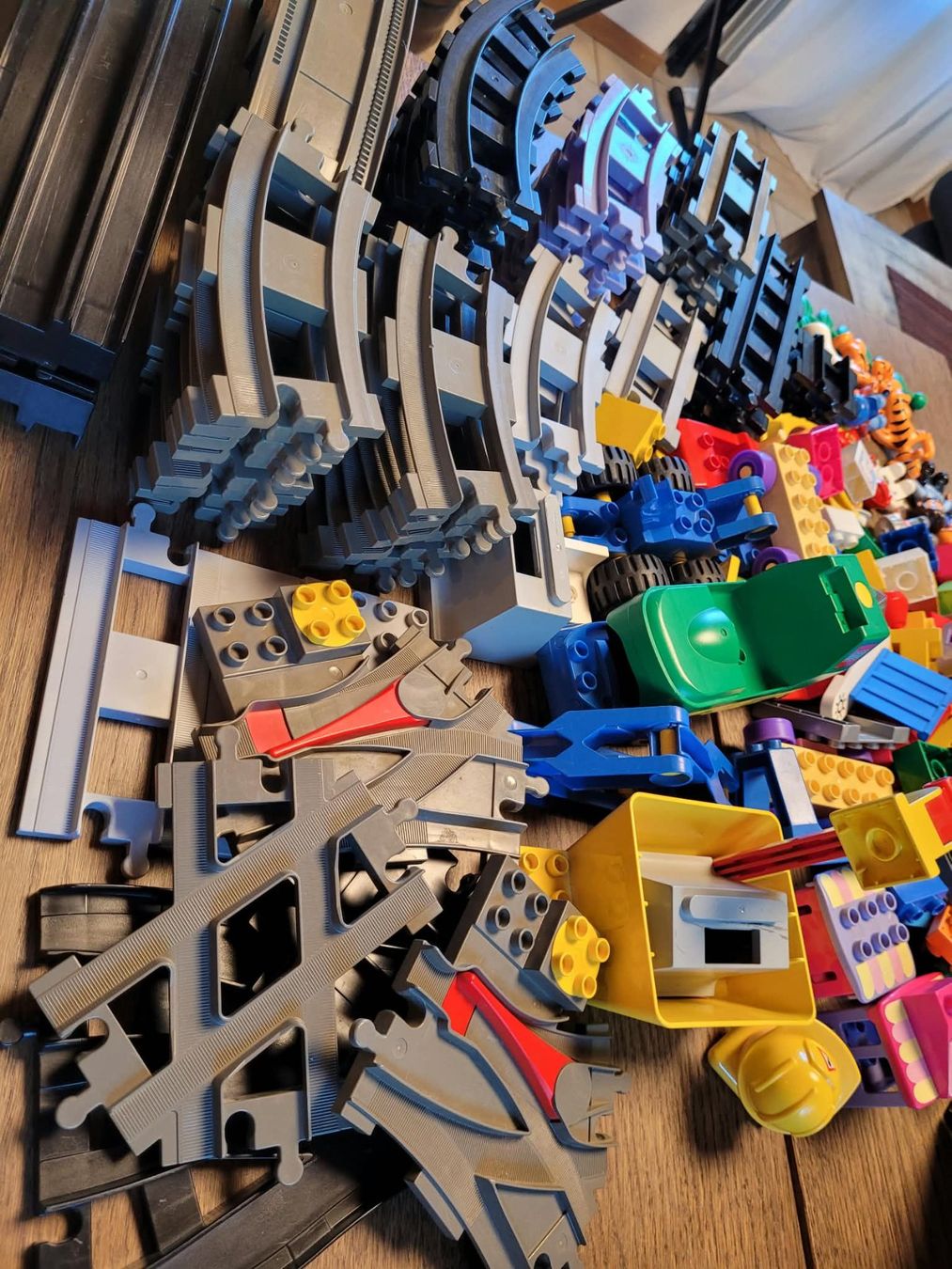 Lego Spielzeuge: LEGO DUPLO Eisenbahn Set – Gebraucht aus Sonceboz-Sombeval von ter_9rc5 9