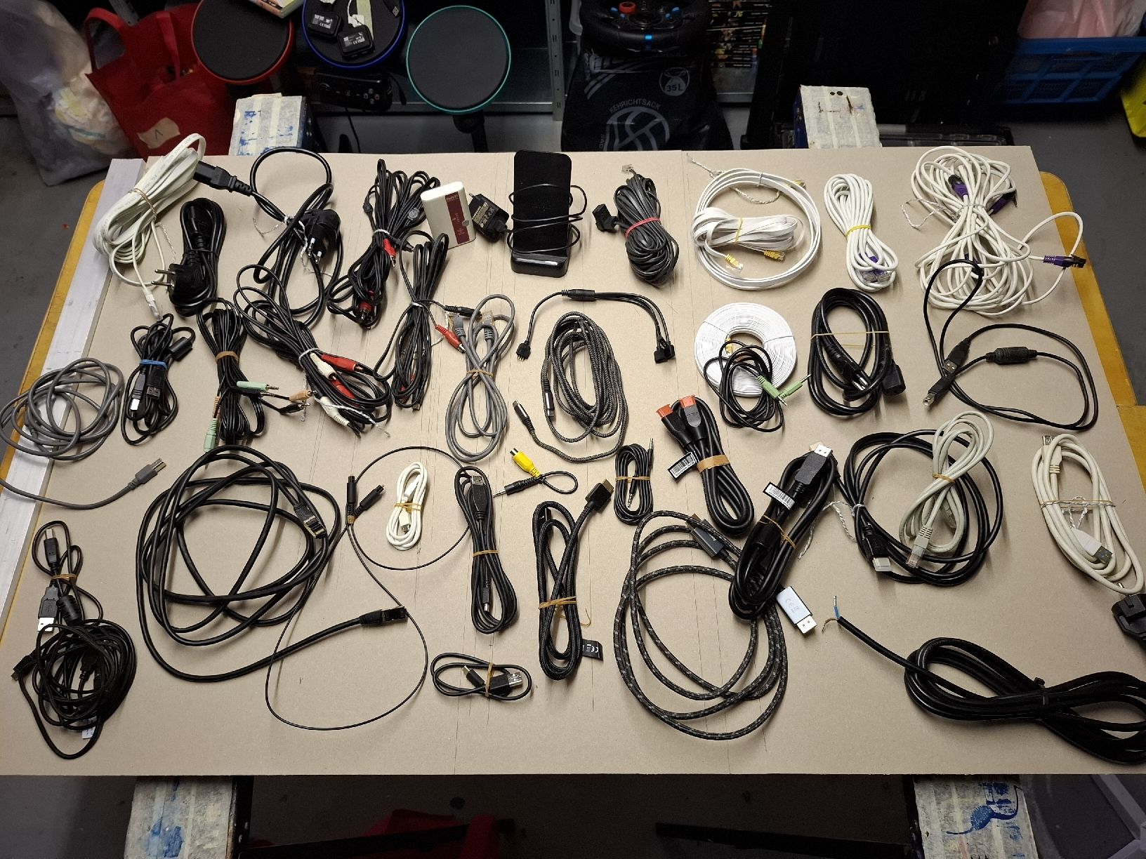 Kabel: Kabel gesucht? nr.2 – Gebraucht aus Hunzenschwil von Hardrock6