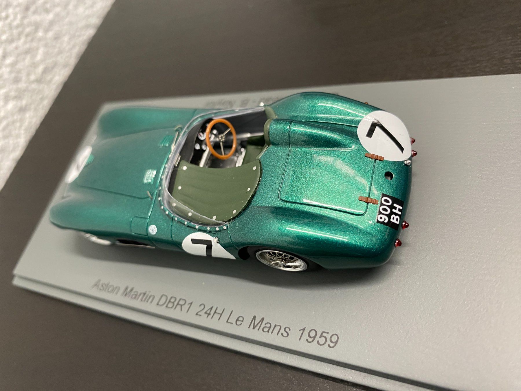 Spark Modellini d'auto: Aston Martin DBR1 - Whitehead - Spark 1:43 – Nuovo e nell'imballaggio originale da Niederhasli venduto da Yotanke50 3
