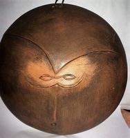 Skulptur Gesicht Keramik Wandbefestigung