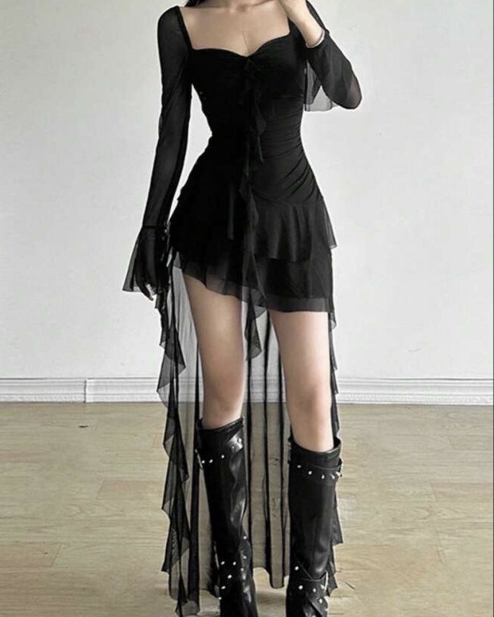 Robes: Kleid mit Mesh 🖤 – D'occasion à Altendorf par Kat_pd2j