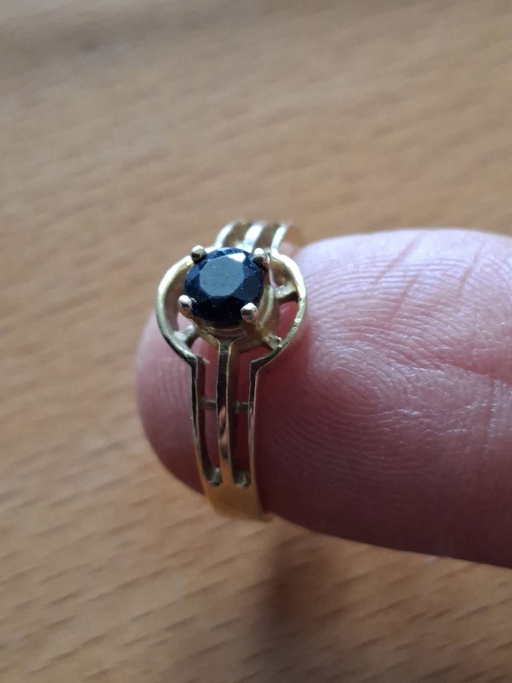 Anelli: Goldring 24 K mit blauem Stein 3 Gramm. – Nuovo (secondo la descrizione) da Uster venduto da mak_mw2n 3