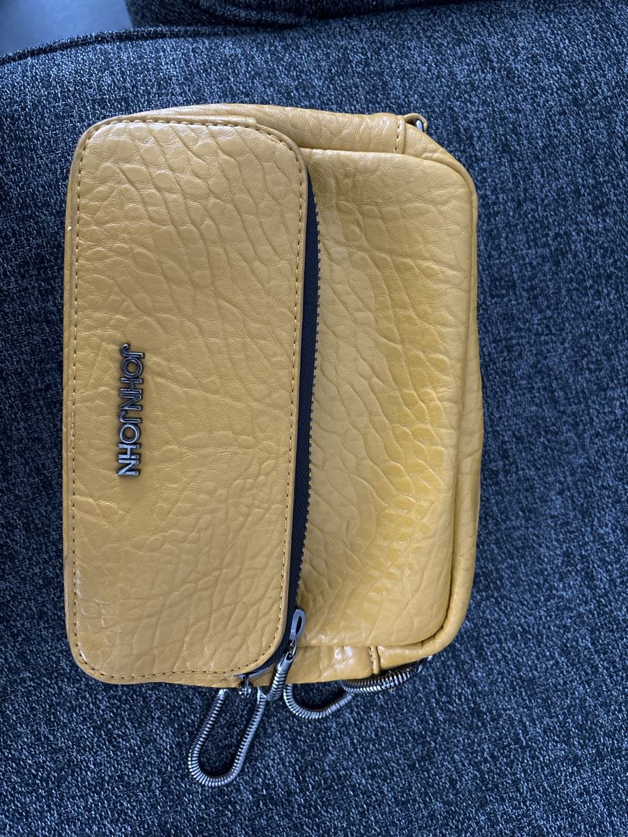 Taschen: Crossbody Tasche – Gebraucht aus Thörishaus von peyersson