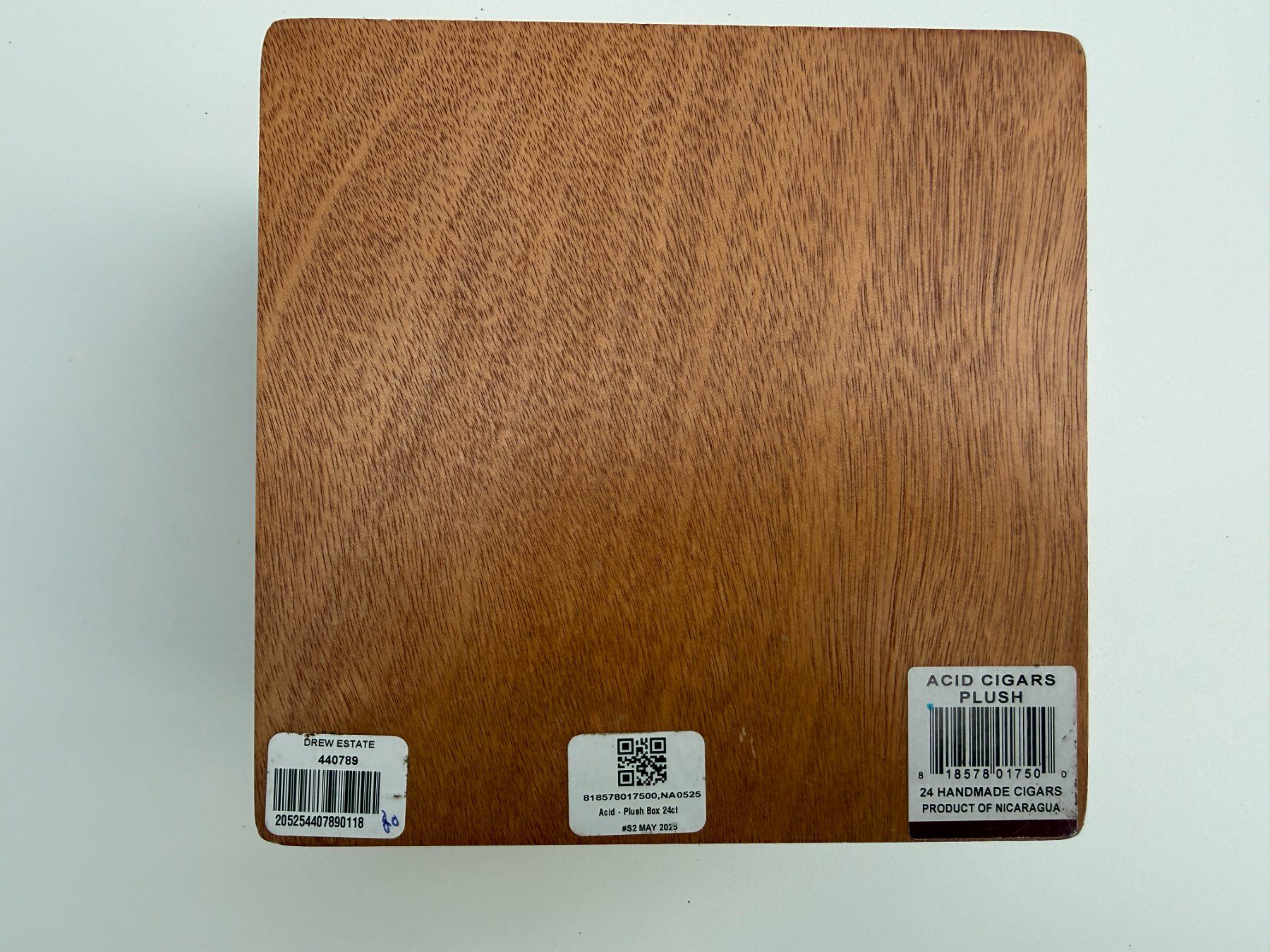 Altri Prodotti per fumatori: Super schöne high-end Zigarren-Box, ACID Cigars Plush – Nuovo (secondo la descrizione) da Unterengstringen venduto da Tnovus 7
