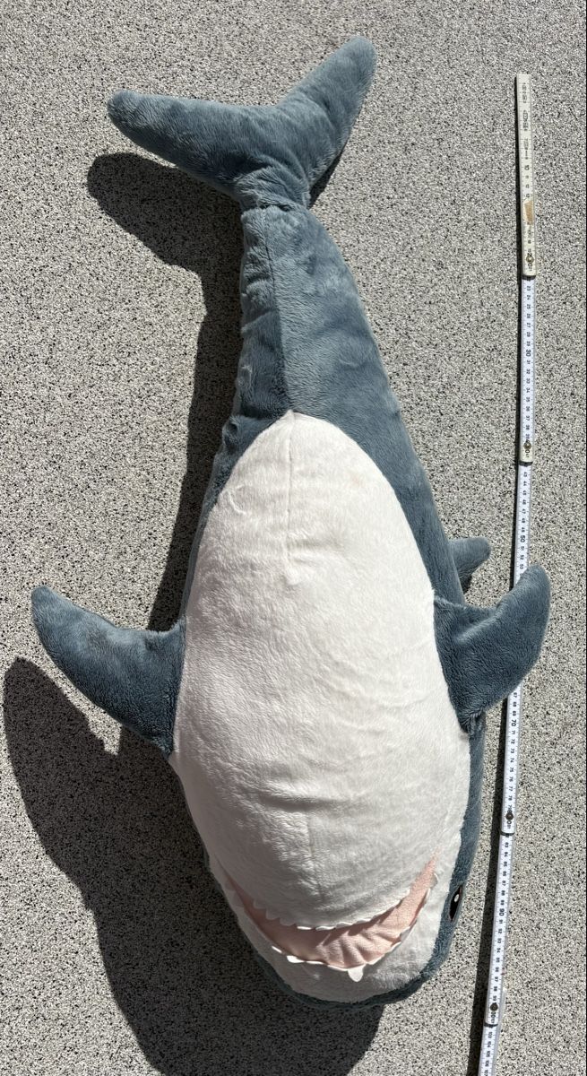 Spielzeuge: Peluche requin – Gebraucht aus Ovronnaz von Justine96 1