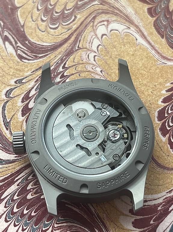 Montres: Montre 38mm titane coq or – D'occasion à Genève par mad_8yyp 1