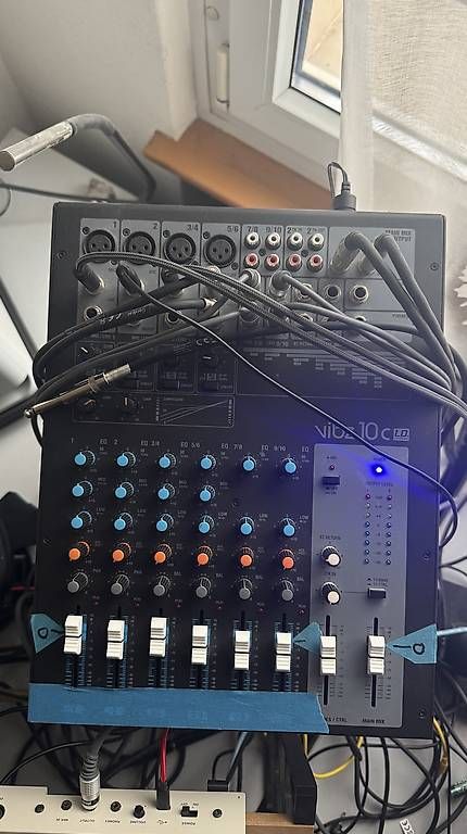 Strumenti musicali: LD Systems VIBZ 10c – Usato da Beringen venduto da Suni8