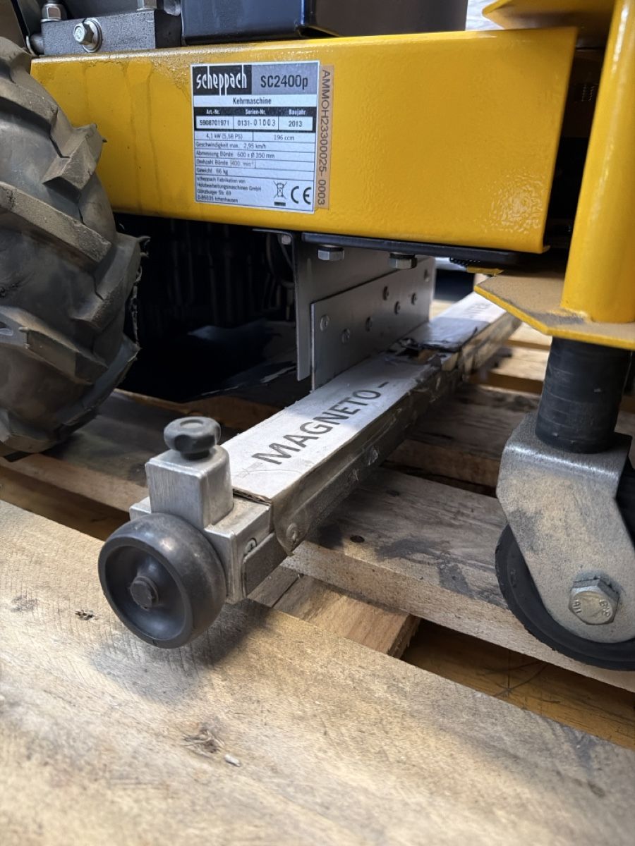 Scheppach Toutes les machines: Kehrmaschine SC2400p Scheppach – D'occasion à Russikon par gianireloop 1