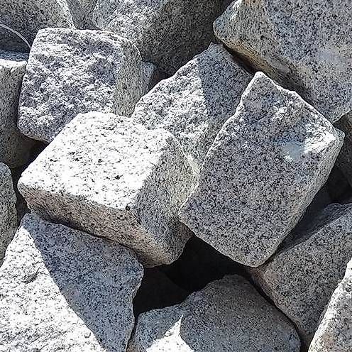 Pietre & tegole: Pave en granit – Usato da Corsier-sur-Vevey venduto da hel_lvr5 1