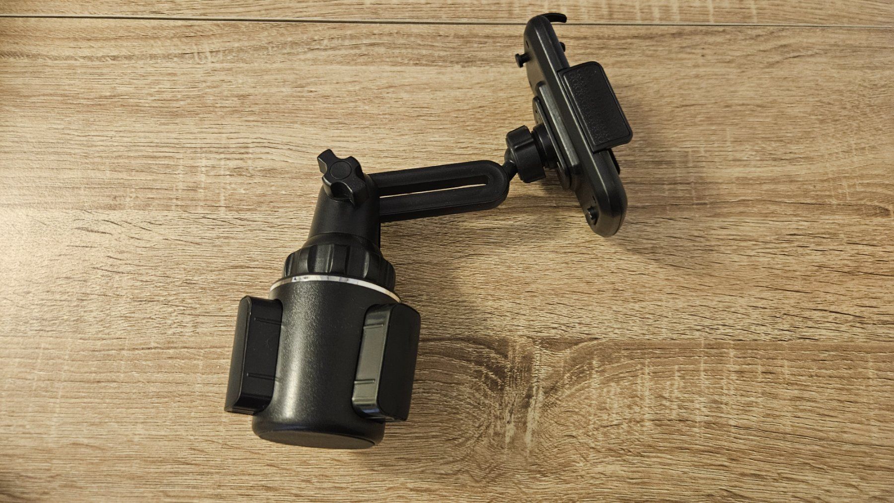 Halterungen: Supporto x smartphone da auto x porta bicchieri – Gebraucht aus Melano von H-Sara 1