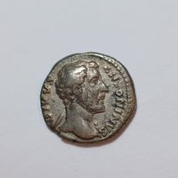 Denar (AR) Antoninus Pius 138-161 n. Chr. Römisches Reich