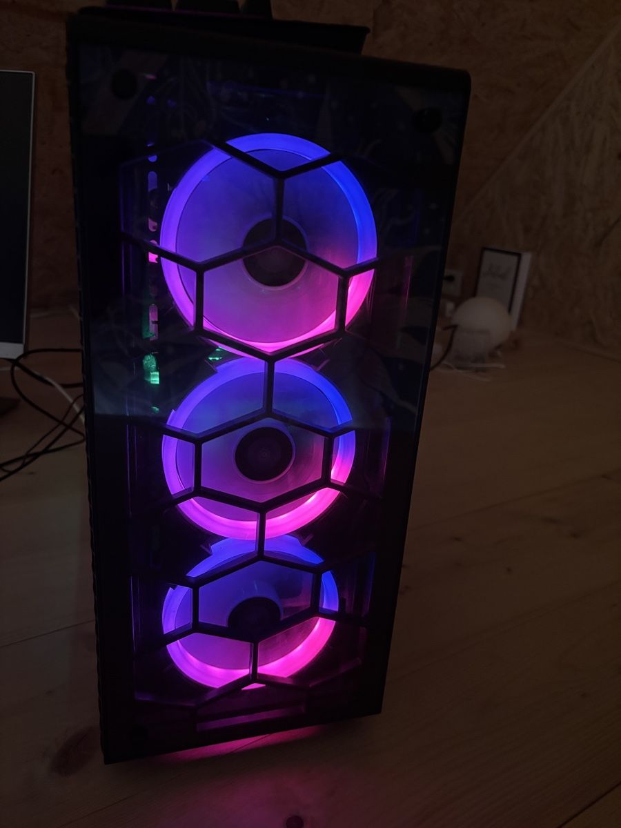 Intel PCs: Gaming Pc – D'occasion à Stein am Rhein par Marekk.