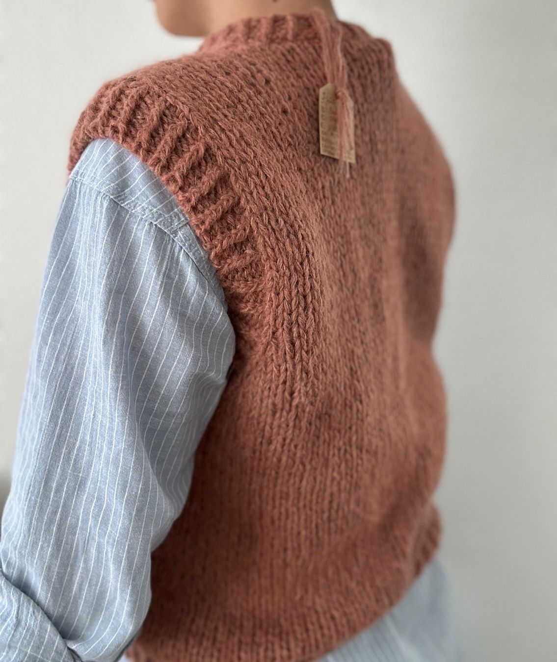 Gilets: Handgestrickter Pullunder aus Baby Alpaca Wolle – Neuf (Voir description) à Ormalingen par nude.knits 6