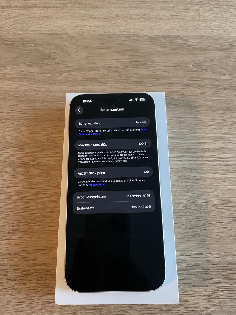 Apple Portables: Apple iPhone 17 Pro Max 256 GB Silver – D'occasion à Zürich par jeree97 3