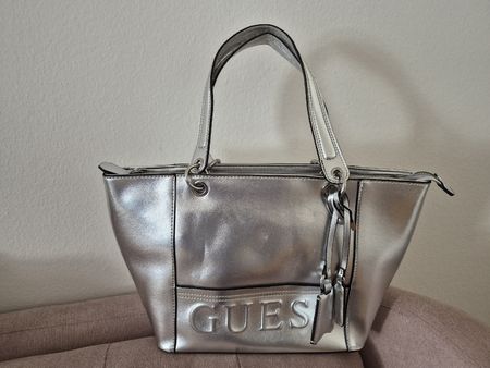Handtasche silber GUESS guter Zustand