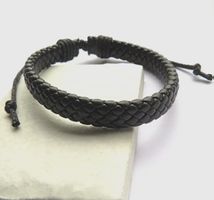 Herrenarmband aus schwarzem geflochtenem Leder