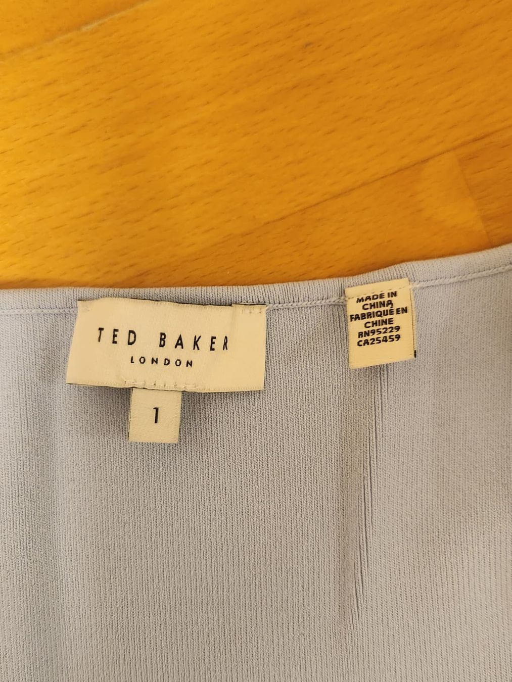 Top: Ted Baker Gr. S wei neu – Nuovo (secondo la descrizione) da Bronschhofen venduto da eve_l8y7 2