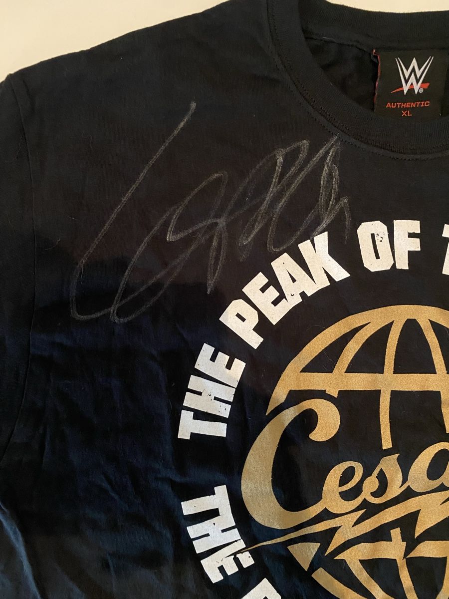 T-Shirts: WWE Cesaro Shirt mit Originalunterschrift – Neu (gemäss Beschreibung) aus Emmenbrücke von ste_2t9w 1