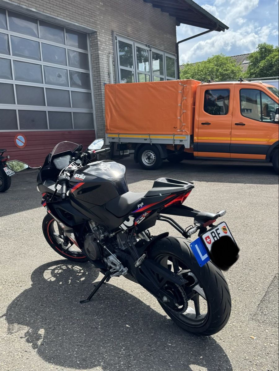 Aprilia Strasse: Aprilia RS457 GP Replica – Gebraucht aus Koppigen von JakupiFahrzeughandel 3