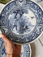 2 dekorative Wandteller – Delft-Stil / Jagdmotiv – Vintage