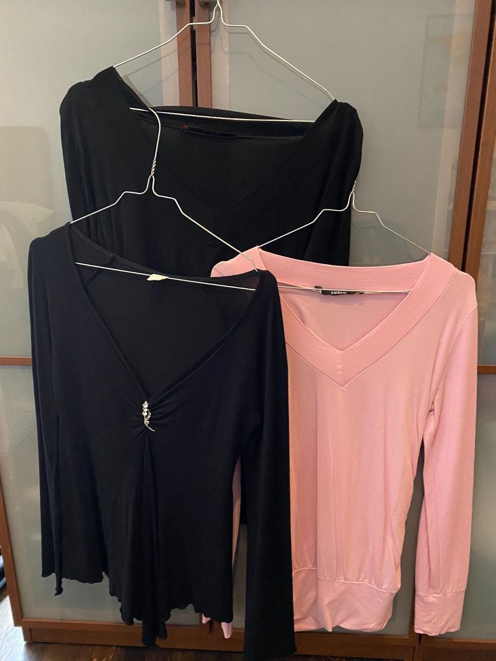 Maglioni & Felpe: 3 schöne leichte Pullover Gr .S – Usato da Gattikon venduto da Sunshine4.