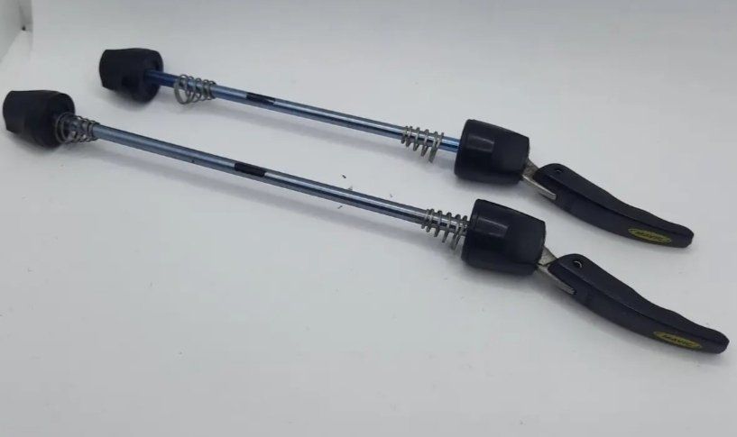 Mavic Pezzi di ricambio: Mavic schnellspanner mit titanium achse – Usato da Bosco Luganese venduto da pagnamen