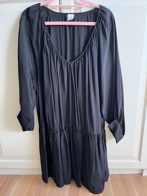 H&M Vestiti: Kleid schwarz, Viskose XL – Nuovo (secondo la descrizione) da Stäfa venduto da Flurina12 1