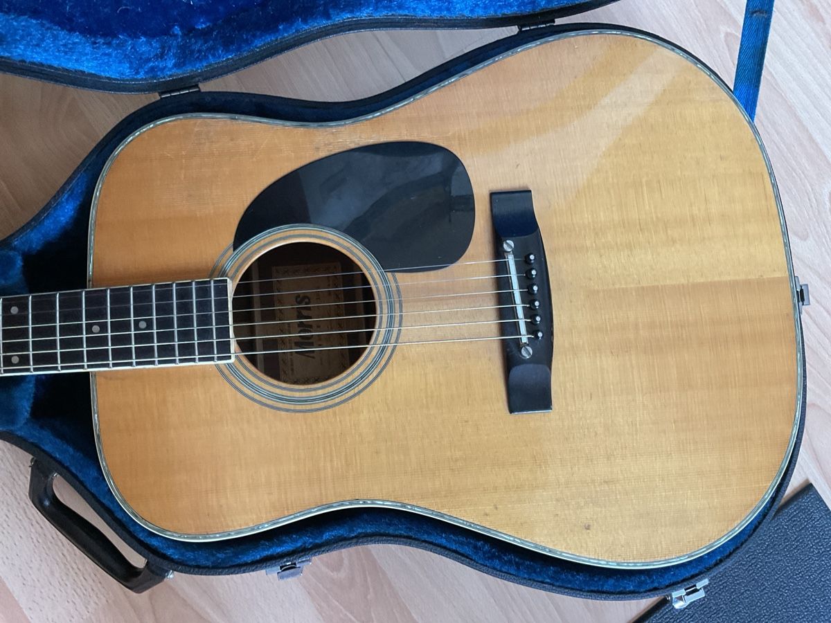 Strumenti musicali: Guitare acoustique Morris 1975 – Usato da Genève venduto da gil_9tzp 2