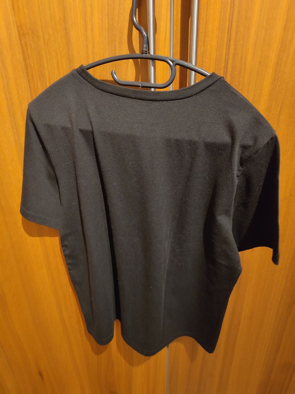 T-shirt: T-Shirt – Usato da Bern venduto da Linii 1