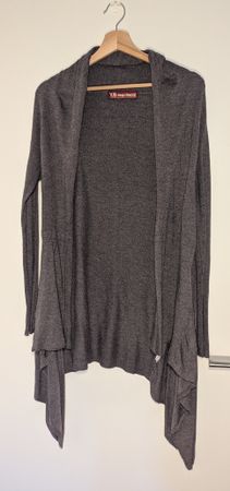 Damen Strickjacke Y.B. Young & Beautiful grau Grösse M 